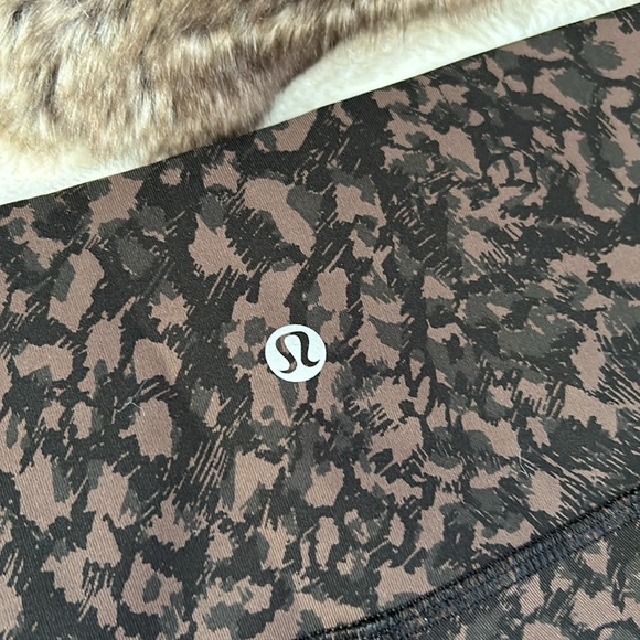 Lululemon Wunder under High rise brown blk grey animal print 28”  leggings 8 - Picture 8 of 14